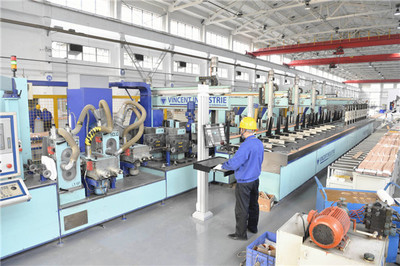 東方電機(jī)數(shù)字化車間通過驗收，打造發(fā)電設(shè)備智能制造未來工廠